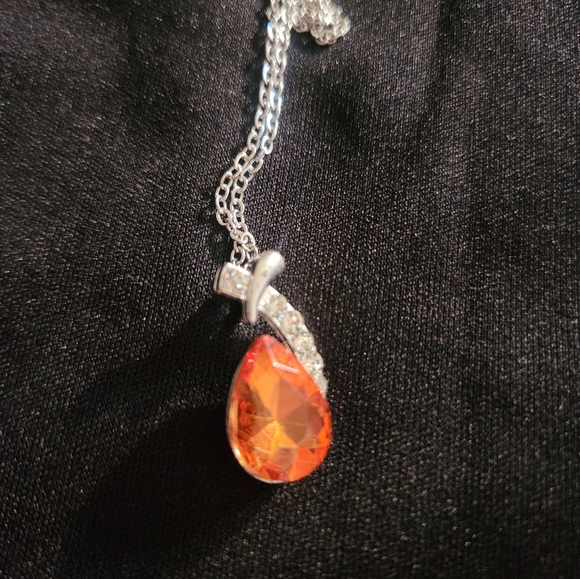 Brand new orange fashion jewelry set - Picture 2 of 3